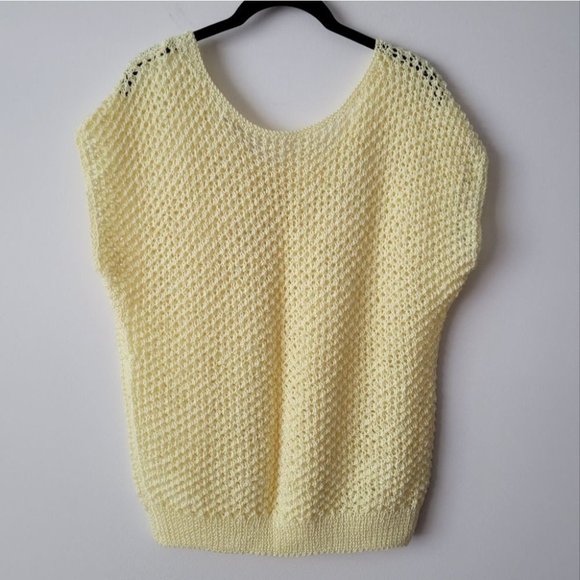 VINTAGE Handmade Hand Knit Scoop Neck Yellow Sleeveless Sweater - Picture 3 of 12